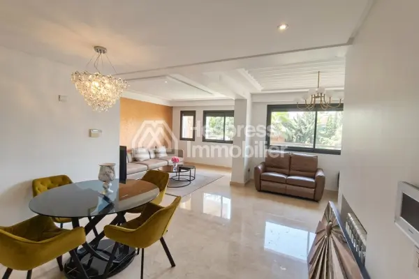 Beautiful apartment with unobstructed views and a private rooftop pool