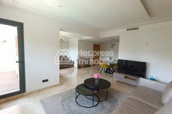 Beautiful apartment with unobstructed views and a private rooftop pool