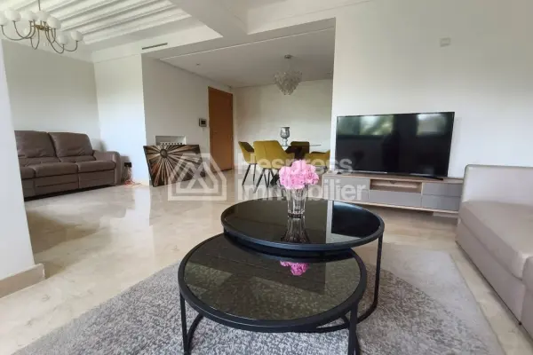Beautiful apartment with unobstructed views and a private rooftop pool