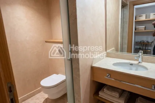 Beautiful apartment with unobstructed views and a private rooftop pool