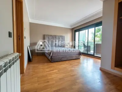 Bel Appart vue dégagée avec rooftop piscine privée