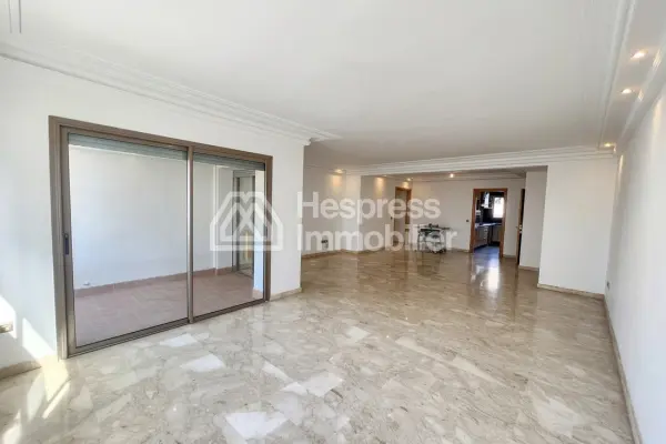 Sunny apartment Racine for sale