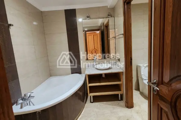 Sunny apartment Racine for sale
