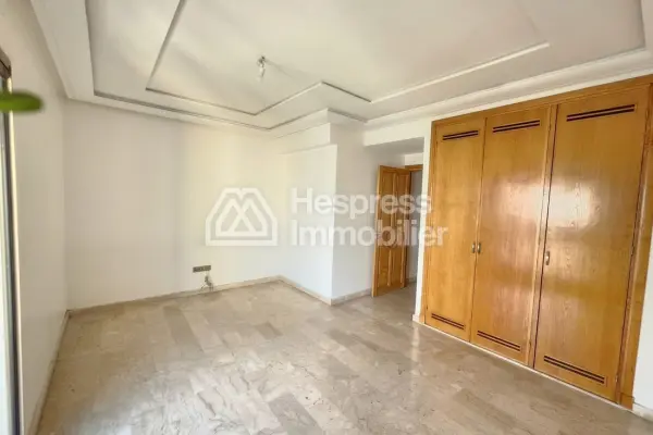 Sunny apartment Racine for sale