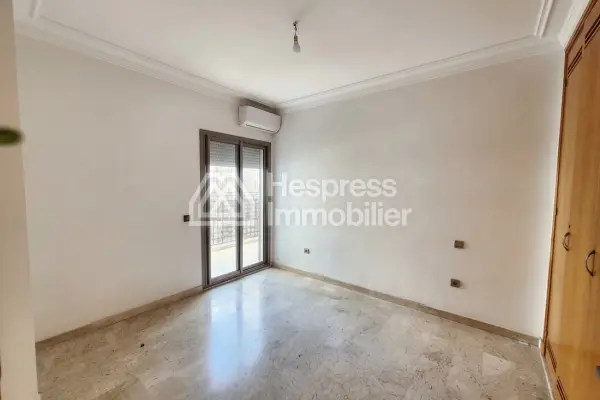Sunny apartment Racine for sale