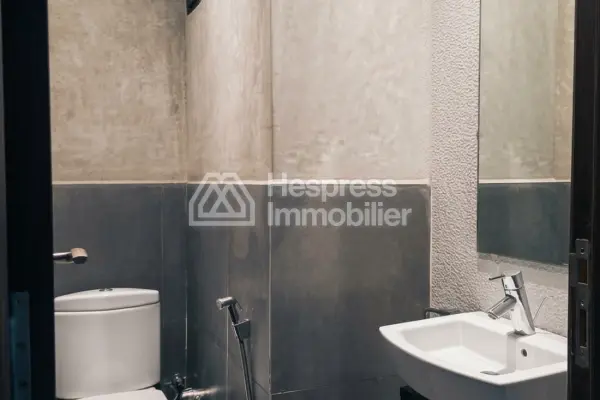 Modern 2-suite apartment in Plein Racine for rent