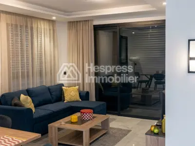 Appartement moderne meublé avec piscine et grand balcon