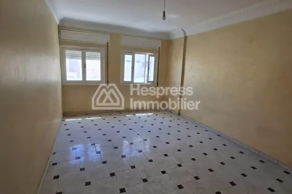 Office apartment in the city center for sale