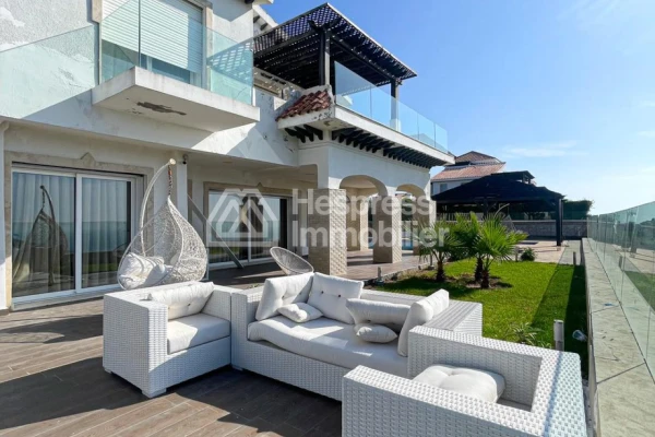 Somptueuse villa en location à Tanger