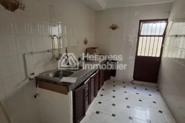 Office apartment in the city center for sale