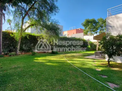 Villa 705 m² plein sud Polo/Hermitage