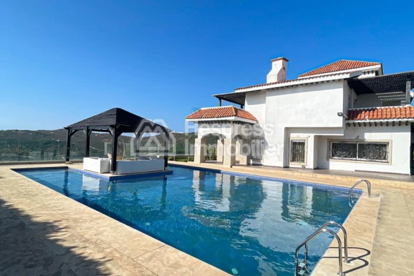 Somptueuse villa en location à Tanger