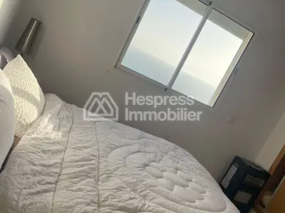 Apartment for sale with terrace in Marina Asila