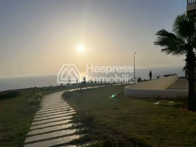 Apartment for sale with terrace in Marina Asila