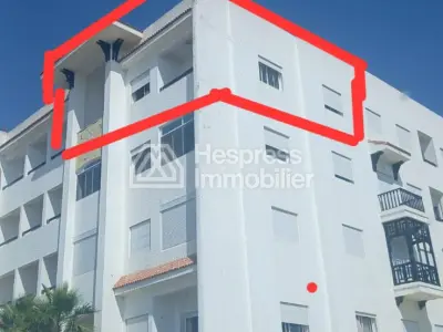 Apartment for sale with terrace in Marina Asila