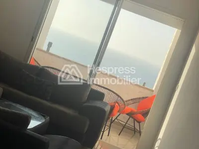Apartment for sale with terrace in Marina Asila