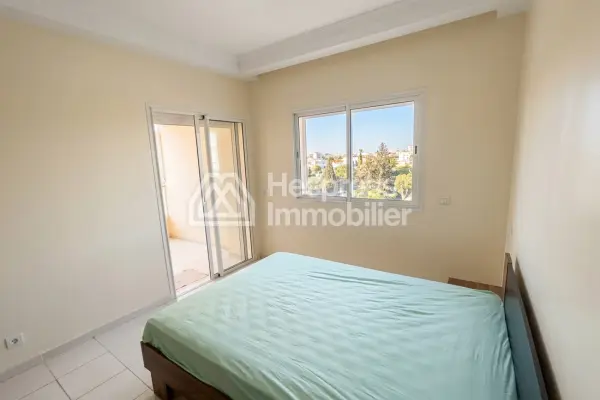 طابق أرضي رائع وواسع ومشمس