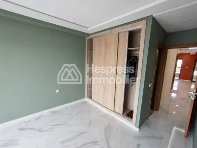 Bel appartement traversant vue piscine