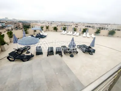 شقة مريحة في كوستا ليفينج مع مسبح على السطح