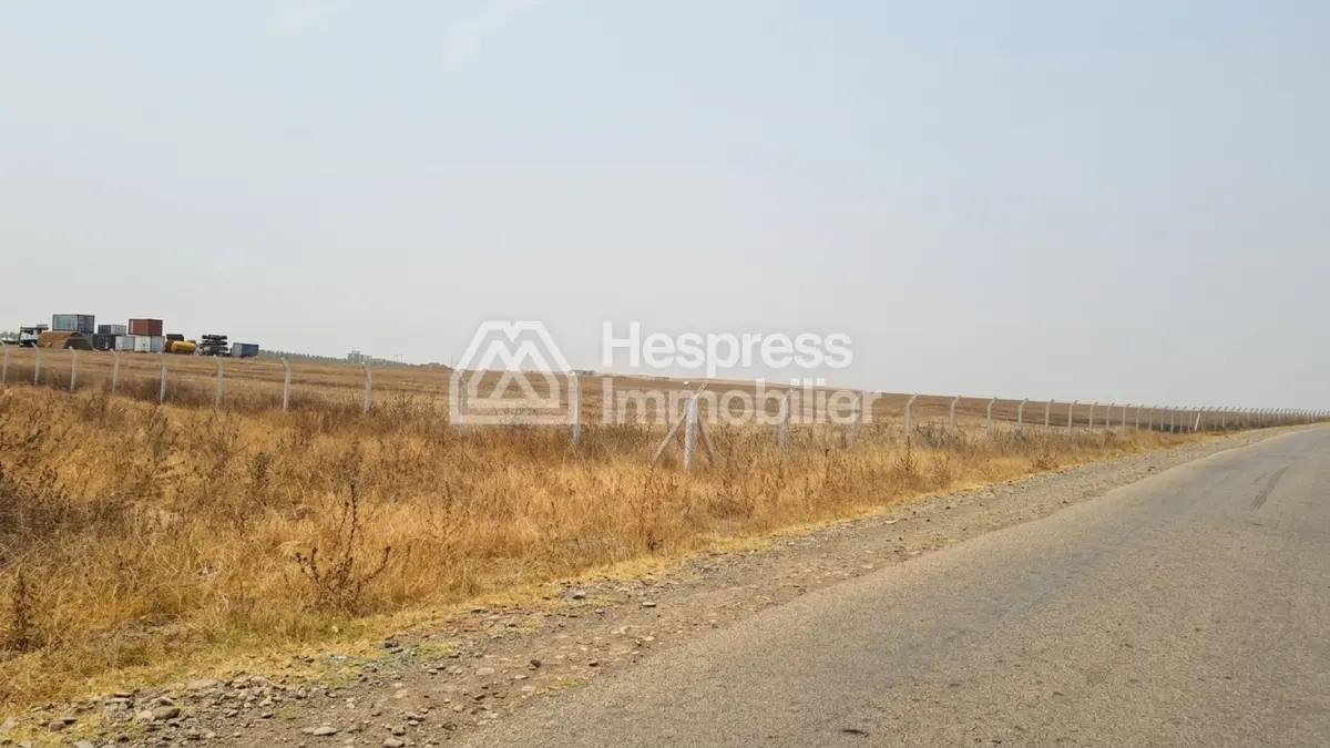 Land of 3.4 Hectares Khemis Sidi Yahya Tifelt