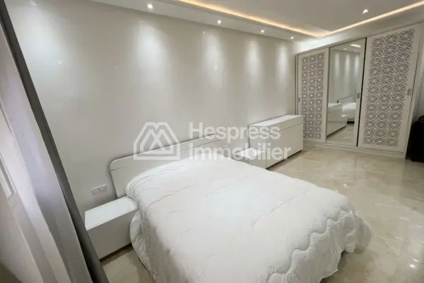 Elegant Duplex with Private Garden in a Secure Residence