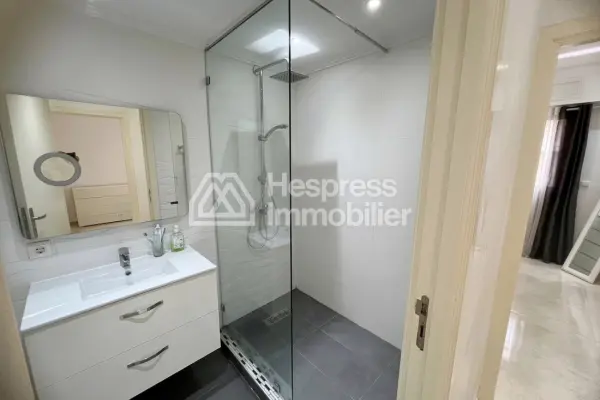 Elegant Duplex with Private Garden in a Secure Residence