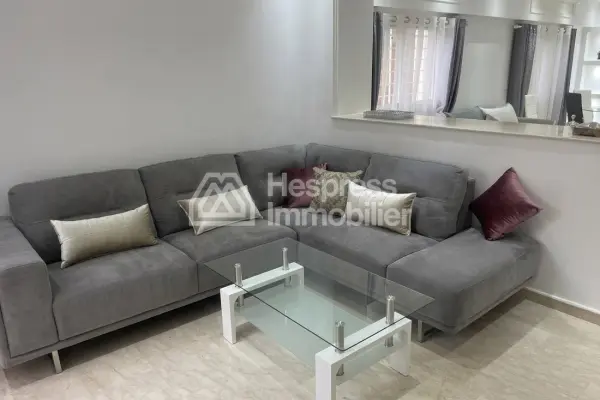 Elegant Duplex with Private Garden in a Secure Residence