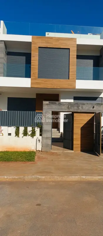 Somptueuse villa neuve et moderne à Val d'or