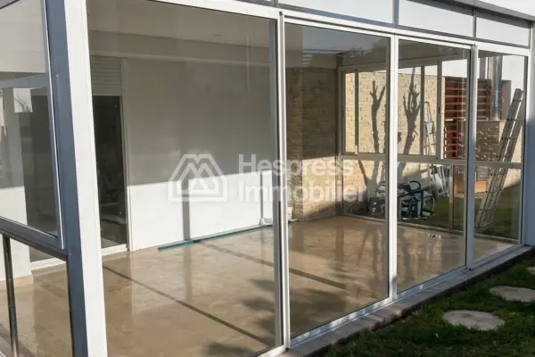 فيلا شبه منفصلة للإيجار في CGI Ville verte