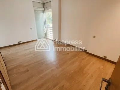 للإيجار - فيلا شبه منفصلة بتقنية CGI في Ville verte