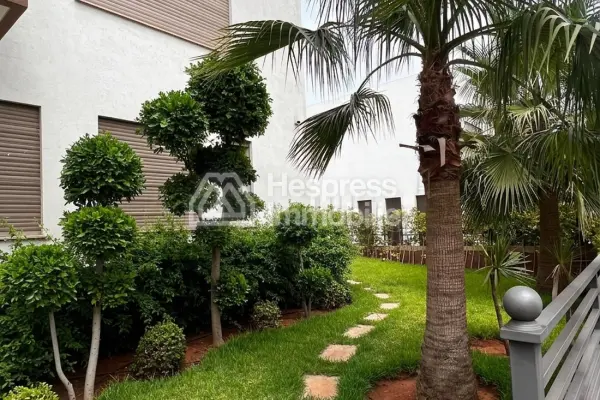 Near British School, empty villa with pool Bouskoura