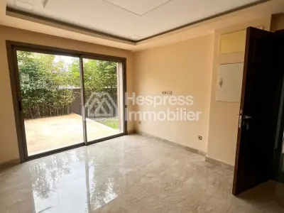 Near British School, empty villa with pool Bouskoura