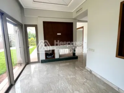 Near British School, empty villa with pool Bouskoura