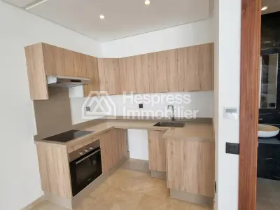Empty studio apartment for rent CFC