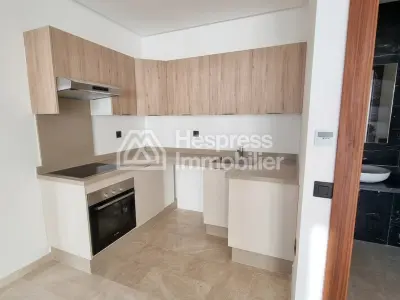 Empty studio apartment for rent CFC