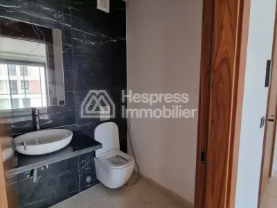 Empty studio apartment for rent CFC