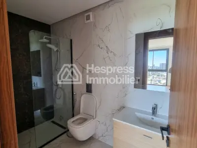 Empty studio apartment for rent CFC