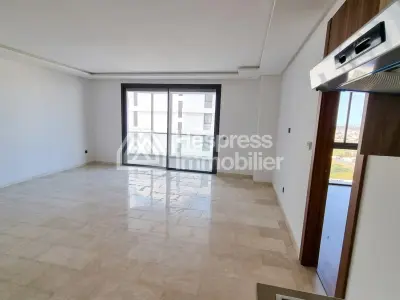 Empty studio apartment for rent CFC