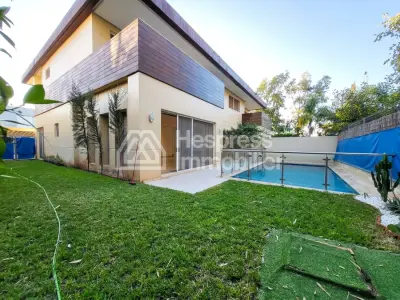 Villa in Bouskoura for rent with swimming pool, 320m²
