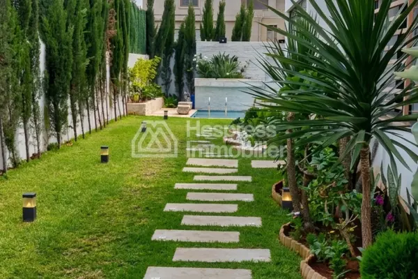 Stunning furnished villa for rent on Bouskoura