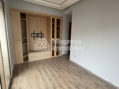 3-bedroom apartment for rent on Californie