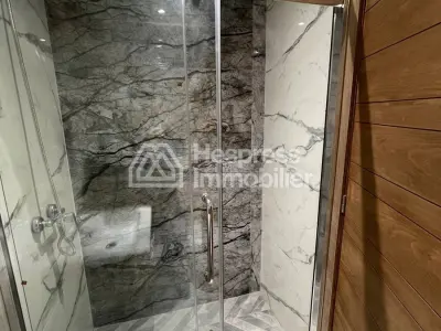 3-bedroom apartment for rent on Californie