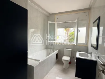 villa en location bien située à Hassan