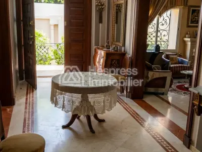 Villa for sale in Florida near Luigie restaurant
