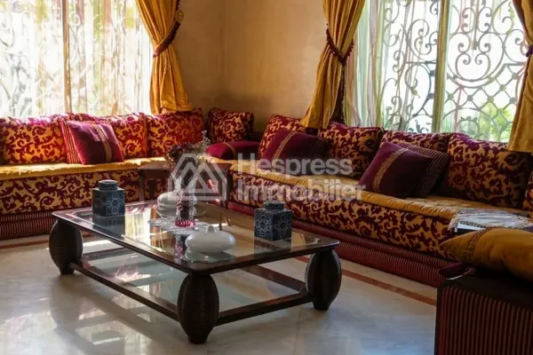 Villa for sale in Florida near Luigie restaurant