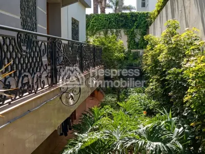 Villa for sale in Florida near Luigie restaurant