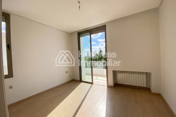 Villa with Pool and Golf View Ville verte