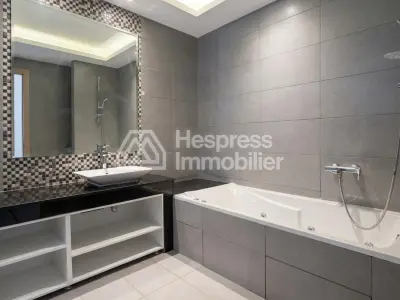 Villa with Pool and Golf View Ville verte