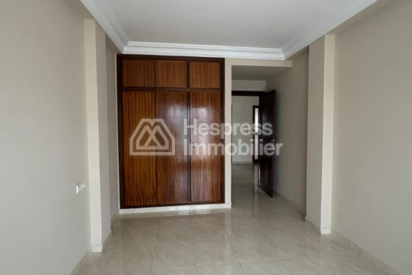 Beautiful apartment with terrace for rent