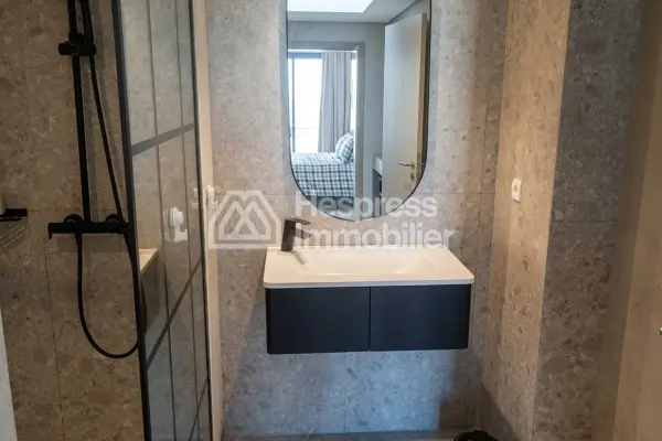 Studio meublé de 50 m² à louer – Oasis
